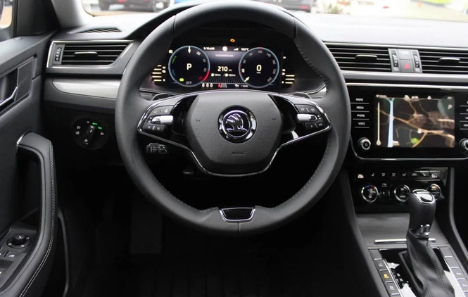 Skoda Superb cena 185000 przebieg: 5, rok produkcji 2023 z Gryfice małe 22